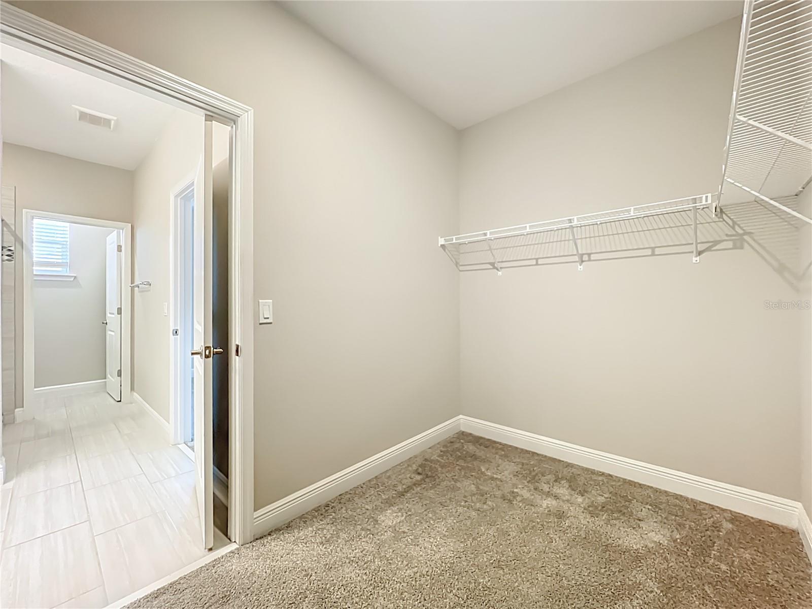 Image 28 of 51 For 4842 Lime Rickey Alley