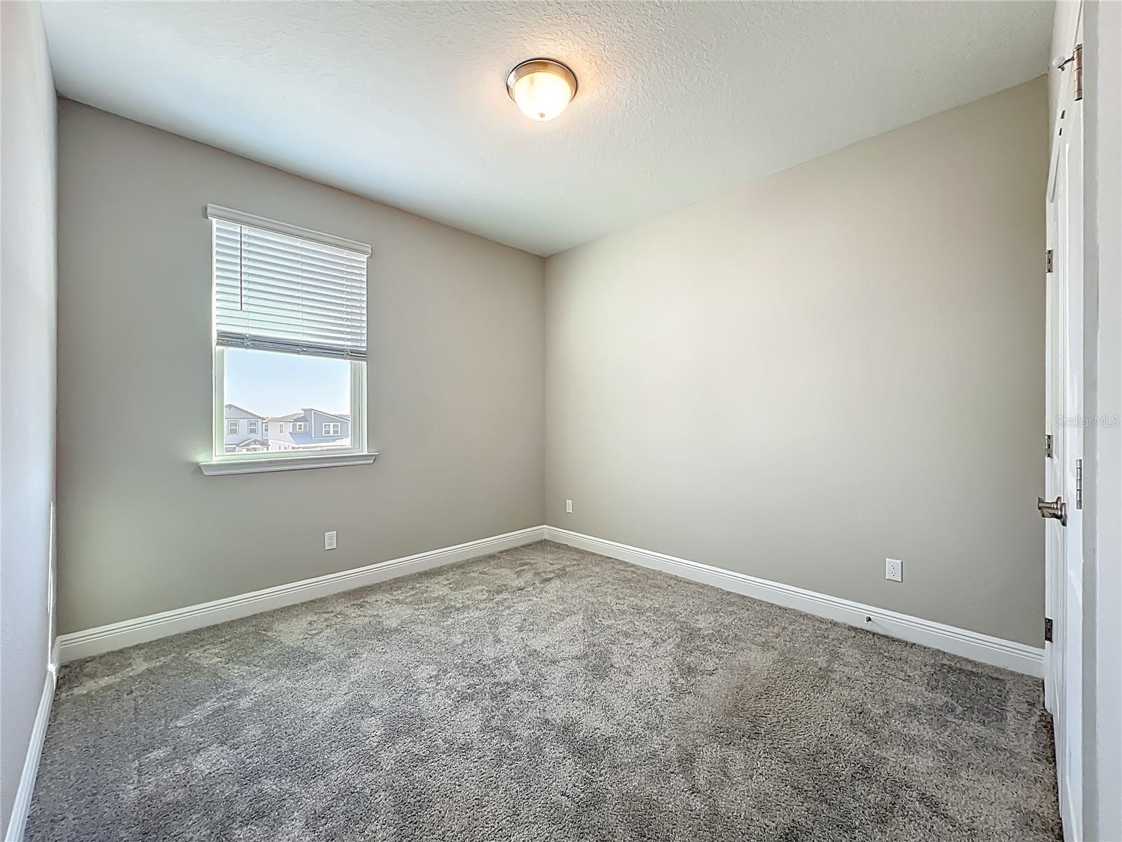 Image 34 of 51 For 4842 Lime Rickey Alley