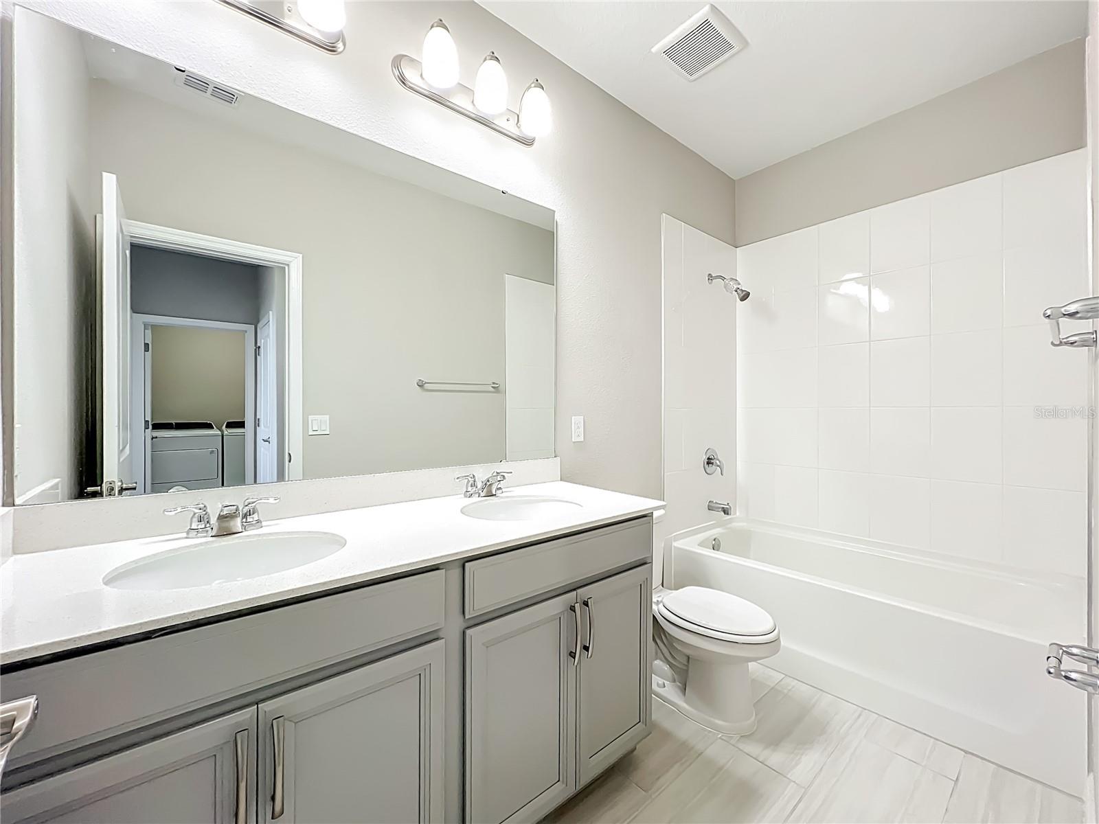 Image 39 of 51 For 4842 Lime Rickey Alley