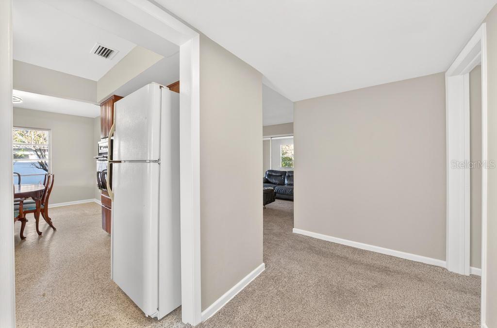 Image 53 of 76 For 419 Krueger Street