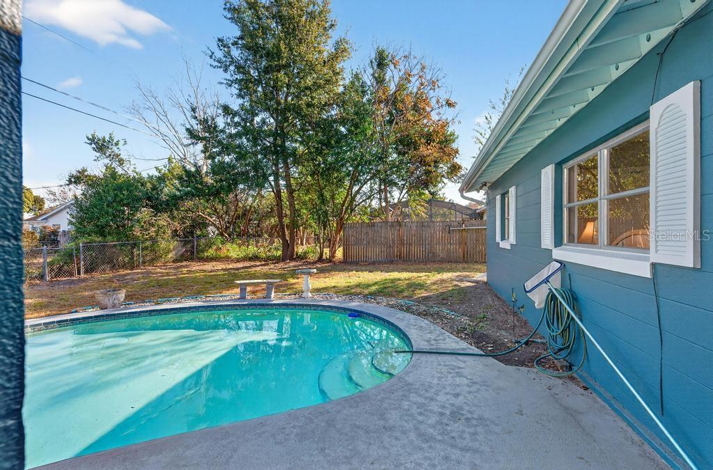 Image 54 of 76 For 419 Krueger Street