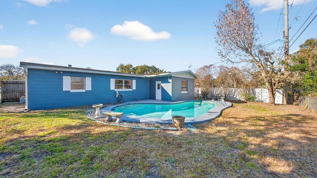 Image 57 of 76 For 419 Krueger Street