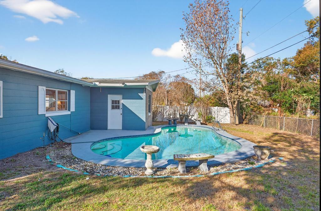 Image 59 of 76 For 419 Krueger Street