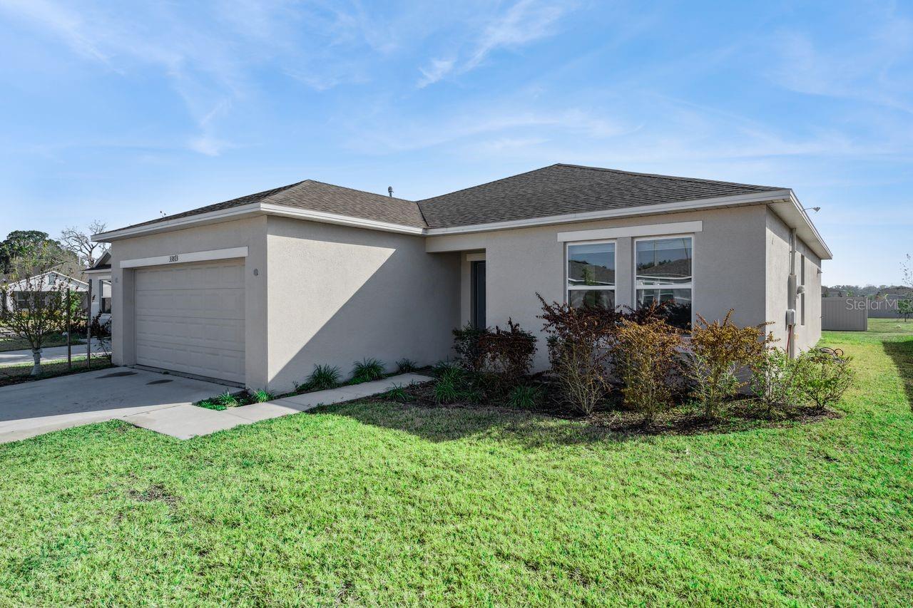 Image 2 of 24 For 33813 Sky Blossom Circle