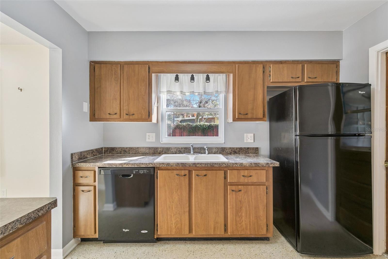 Image 15 of 33 For 521 Mason Street