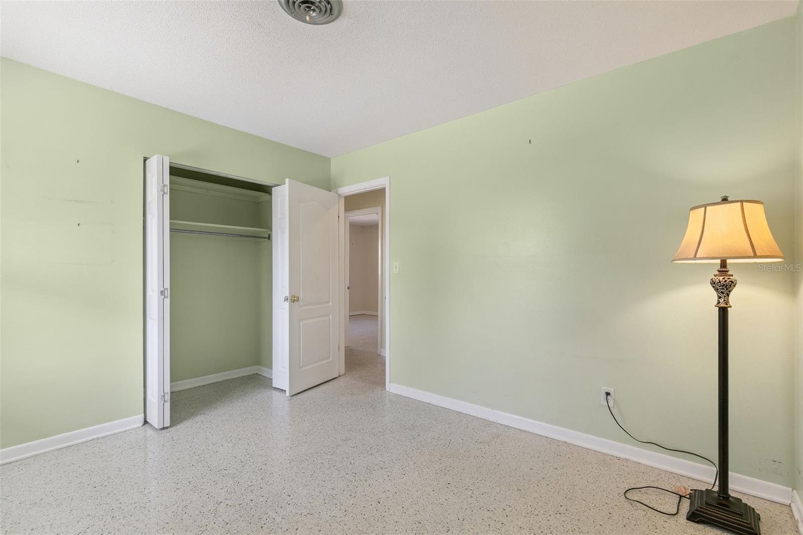 Image 21 of 33 For 521 Mason Street