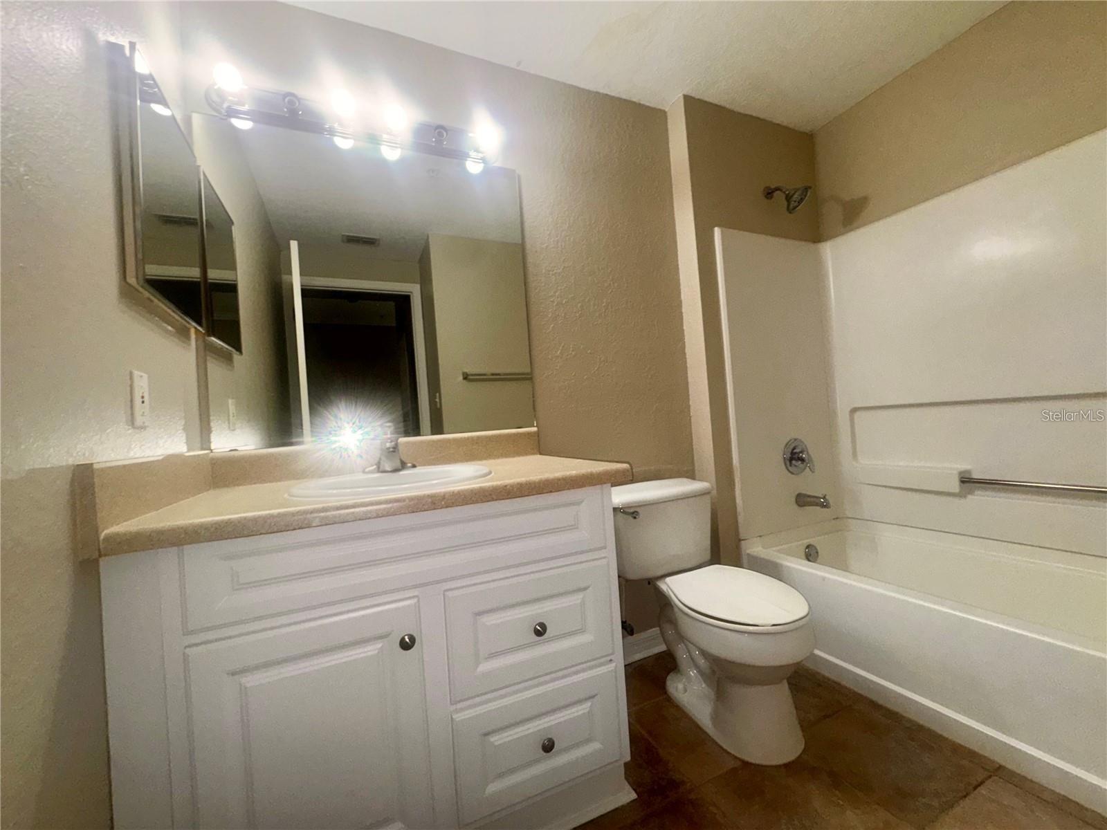 Image 12 of 17 For 145 Reserve Circle 113