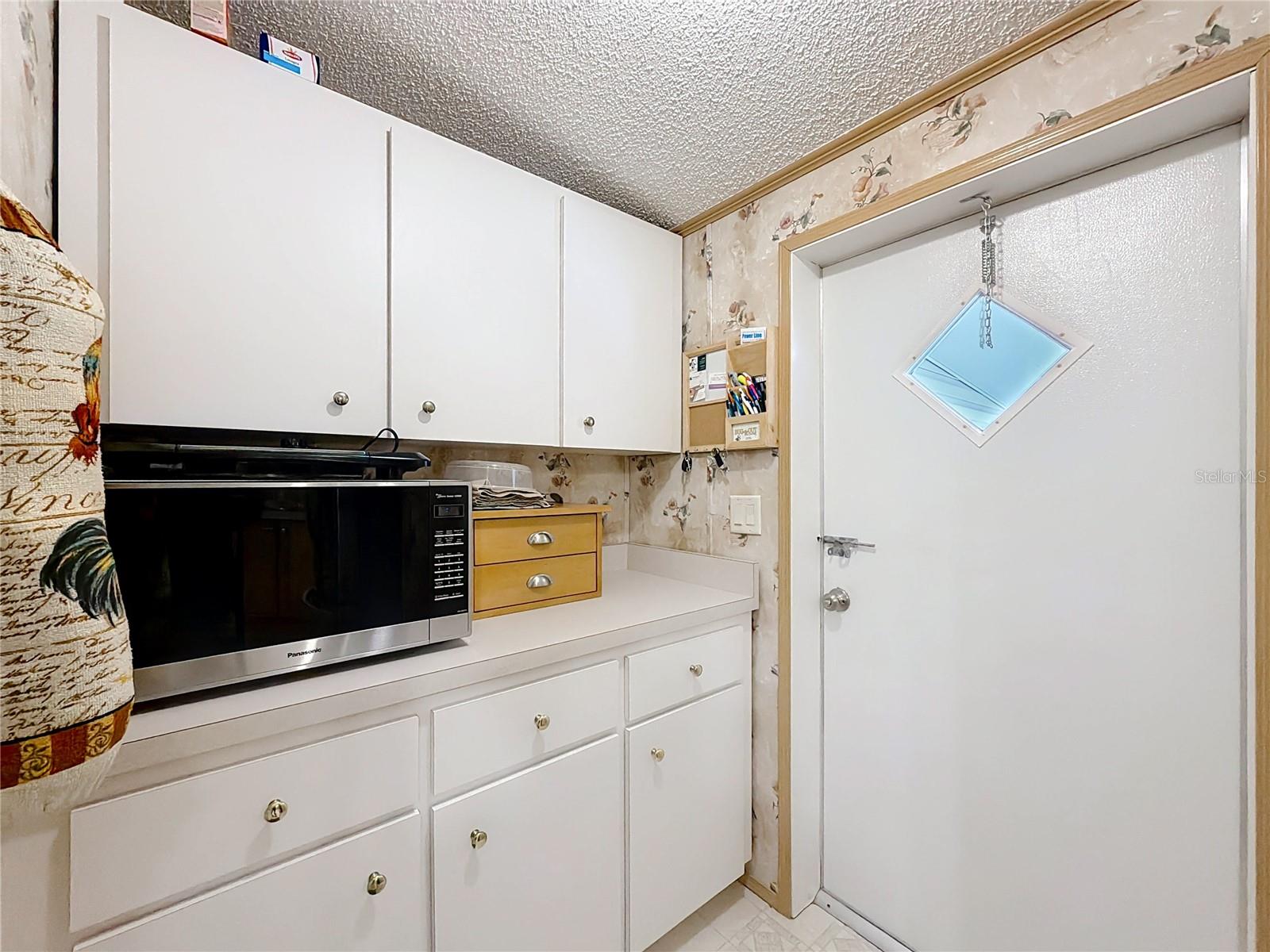 Image 7 of 23 For 18845 18th Place