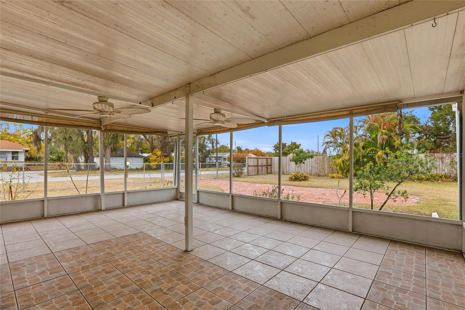 Image 26 of 34 For 404 Whidden Street