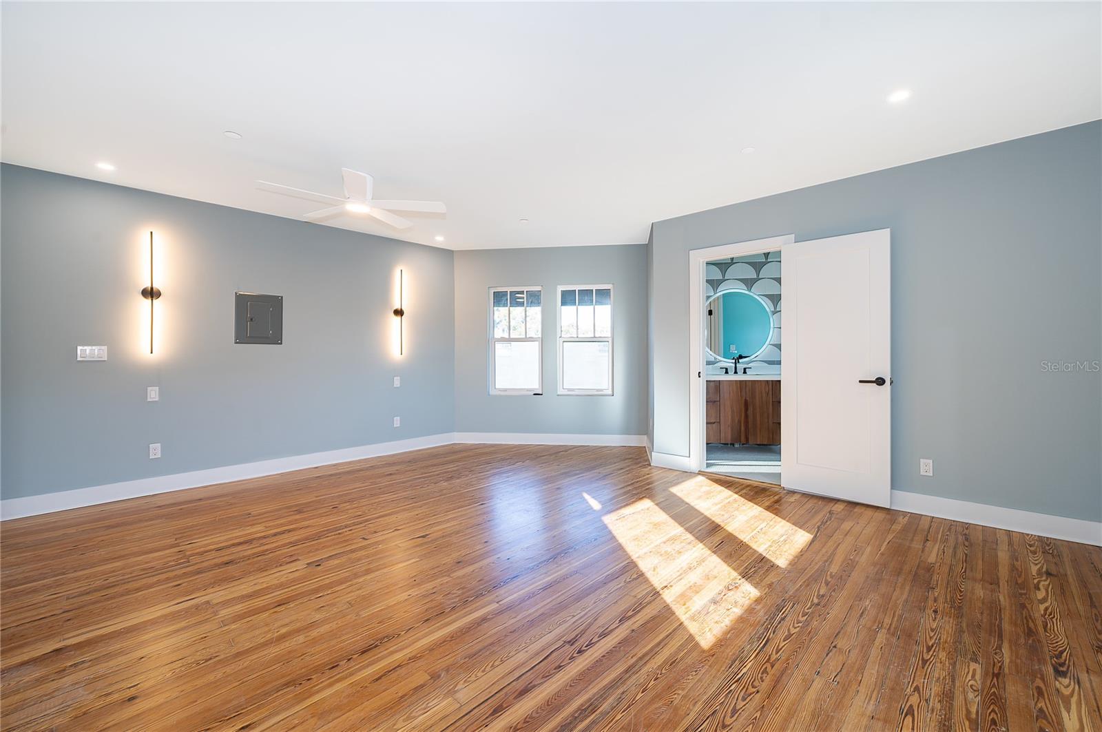 Image 12 of 21 For 421 Fairbanks Avenue