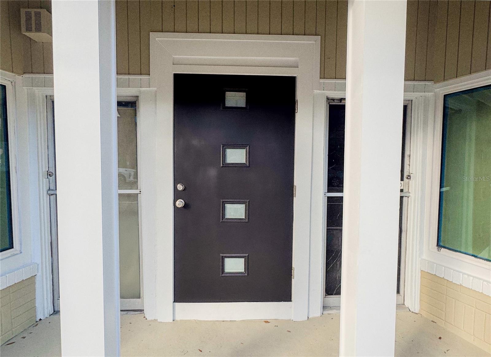 Image 3 of 21 For 421 Fairbanks Avenue