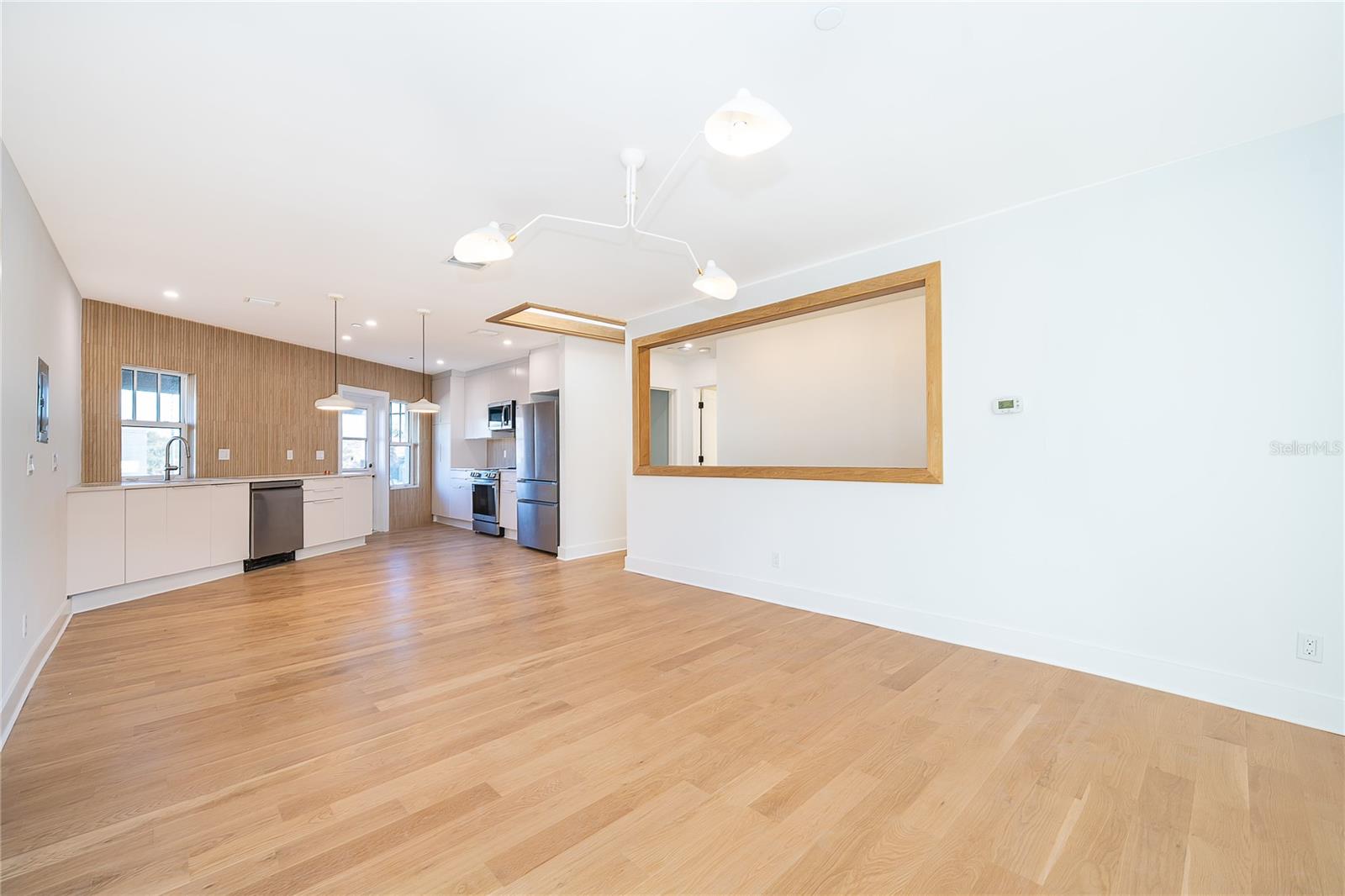 Image 6 of 21 For 421 Fairbanks Avenue