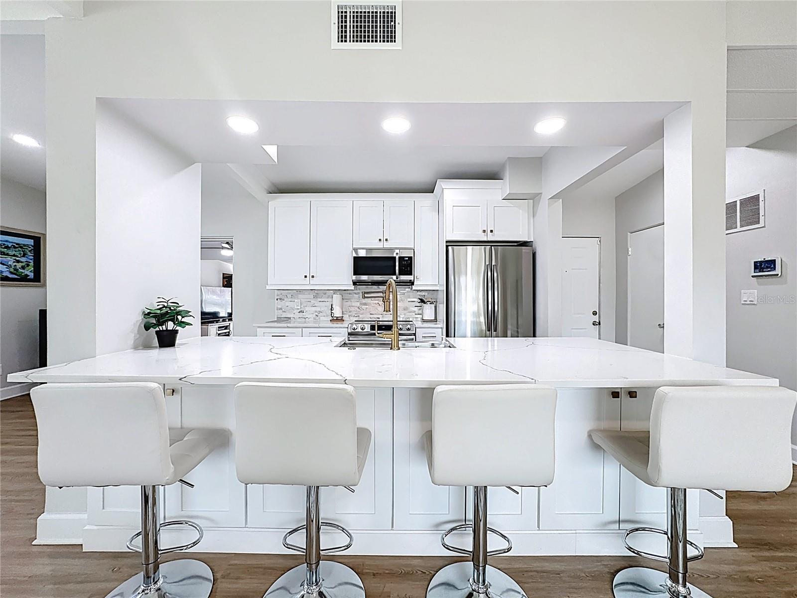 Image 11 of 50 For 2705 Gulfstream Road