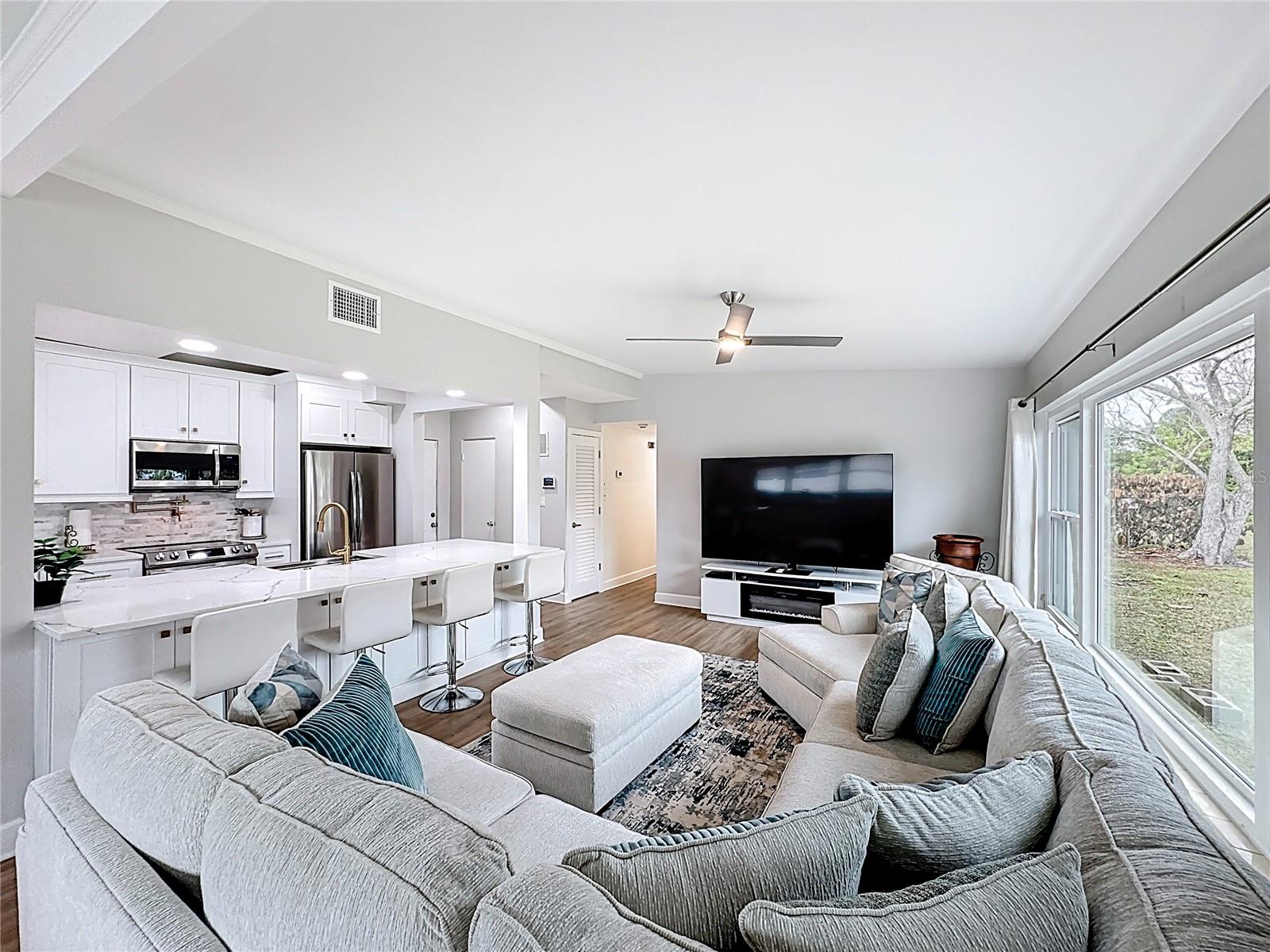 Image 15 of 50 For 2705 Gulfstream Road