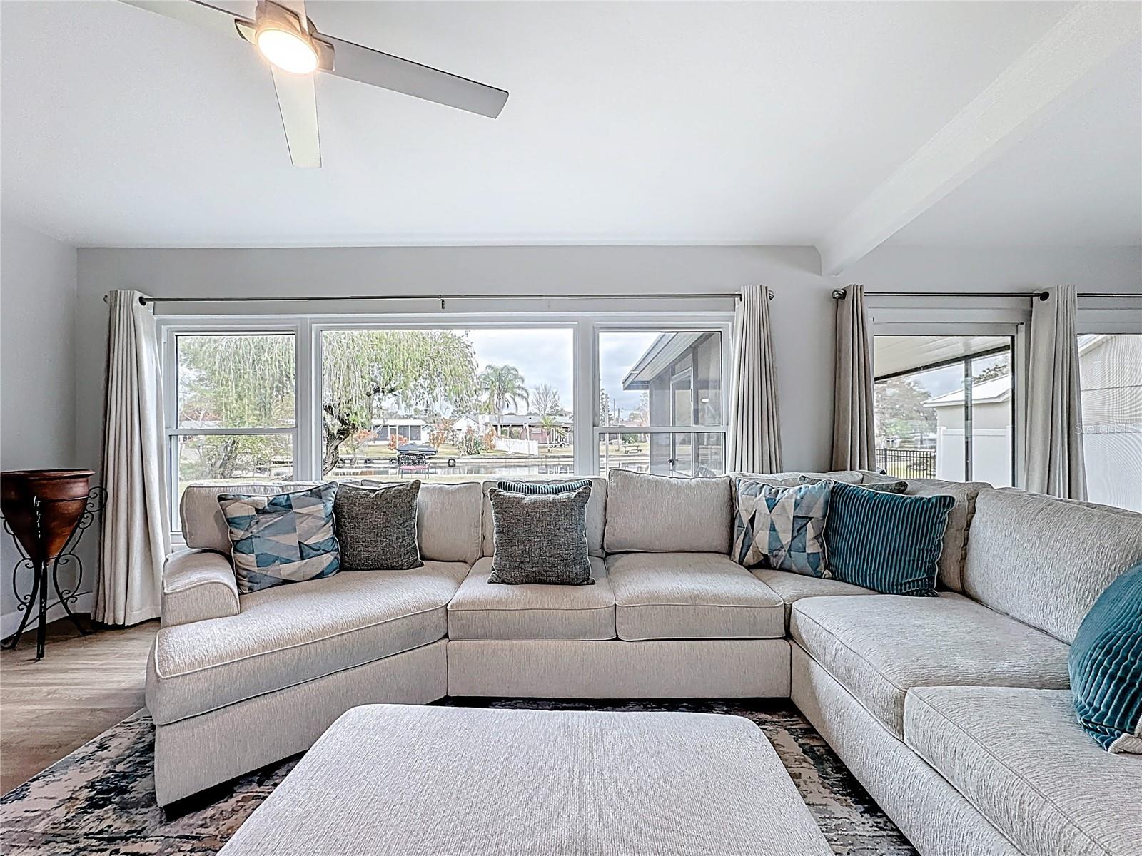 Image 17 of 50 For 2705 Gulfstream Road