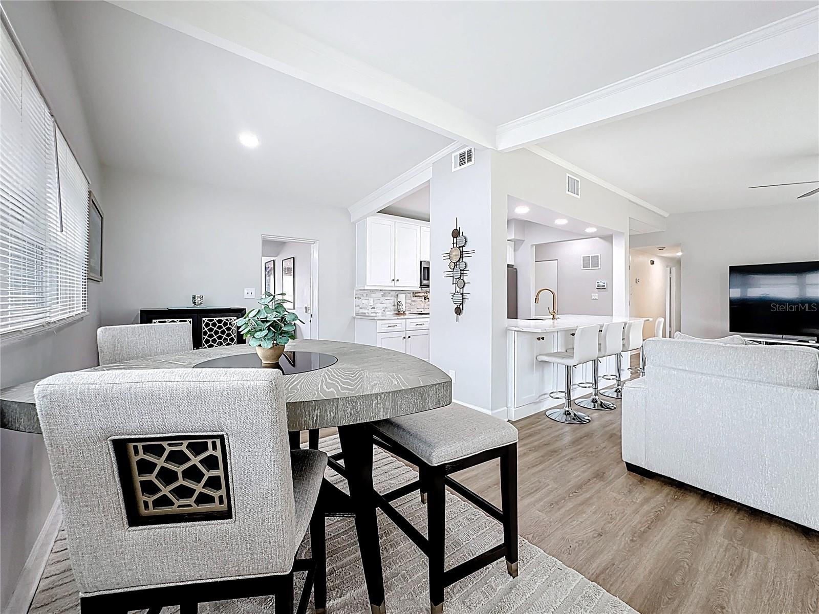 Image 20 of 50 For 2705 Gulfstream Road