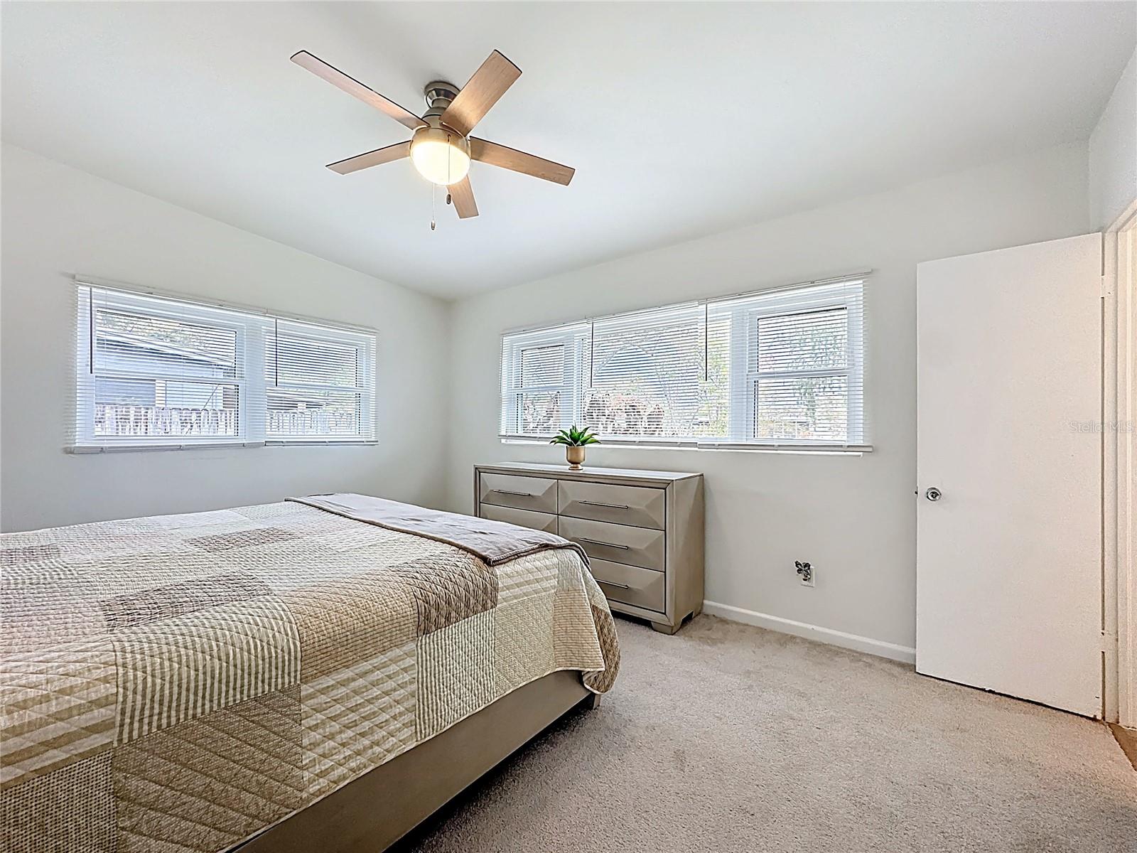 Image 25 of 50 For 2705 Gulfstream Road