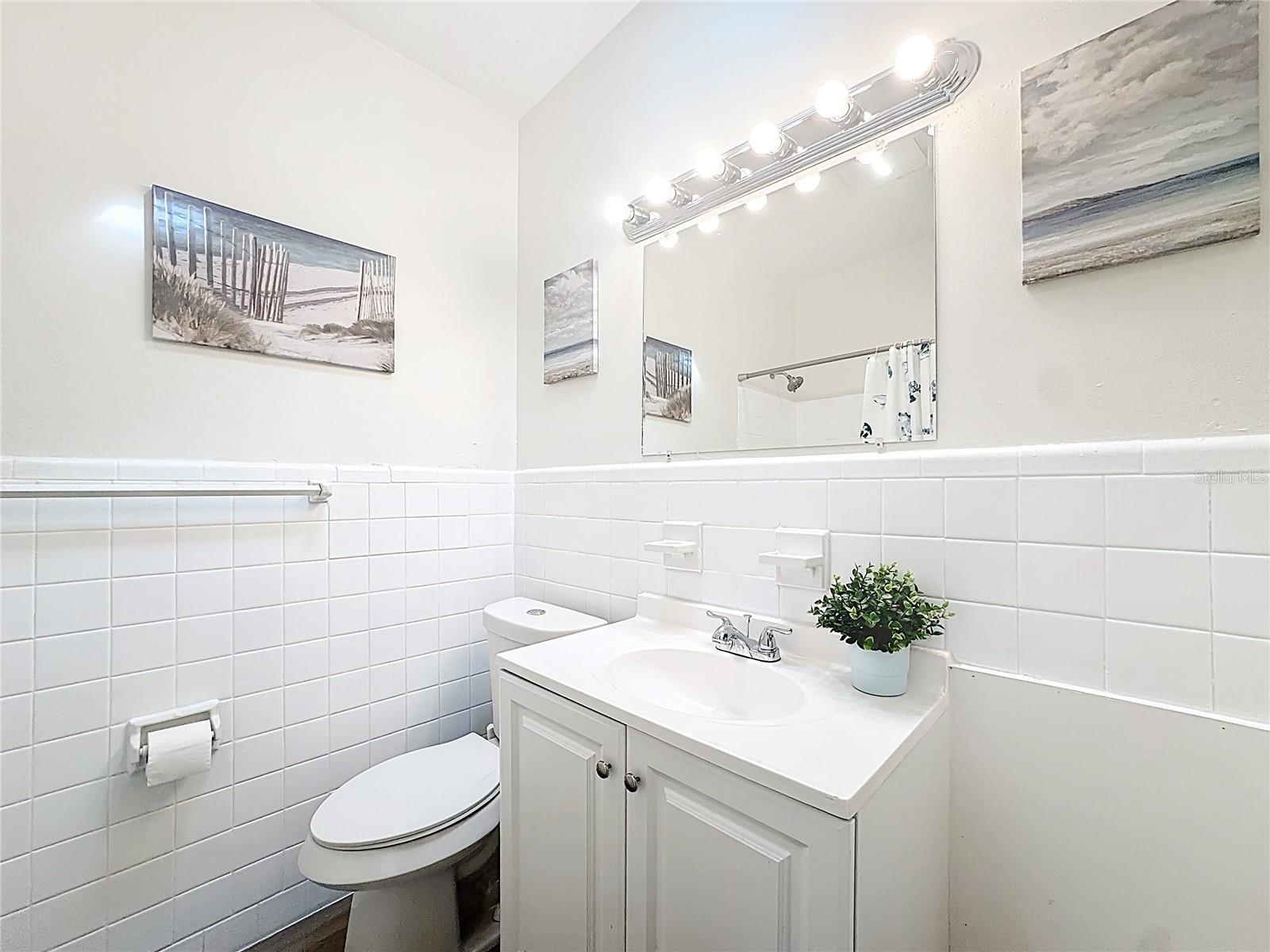 Image 32 of 50 For 2705 Gulfstream Road