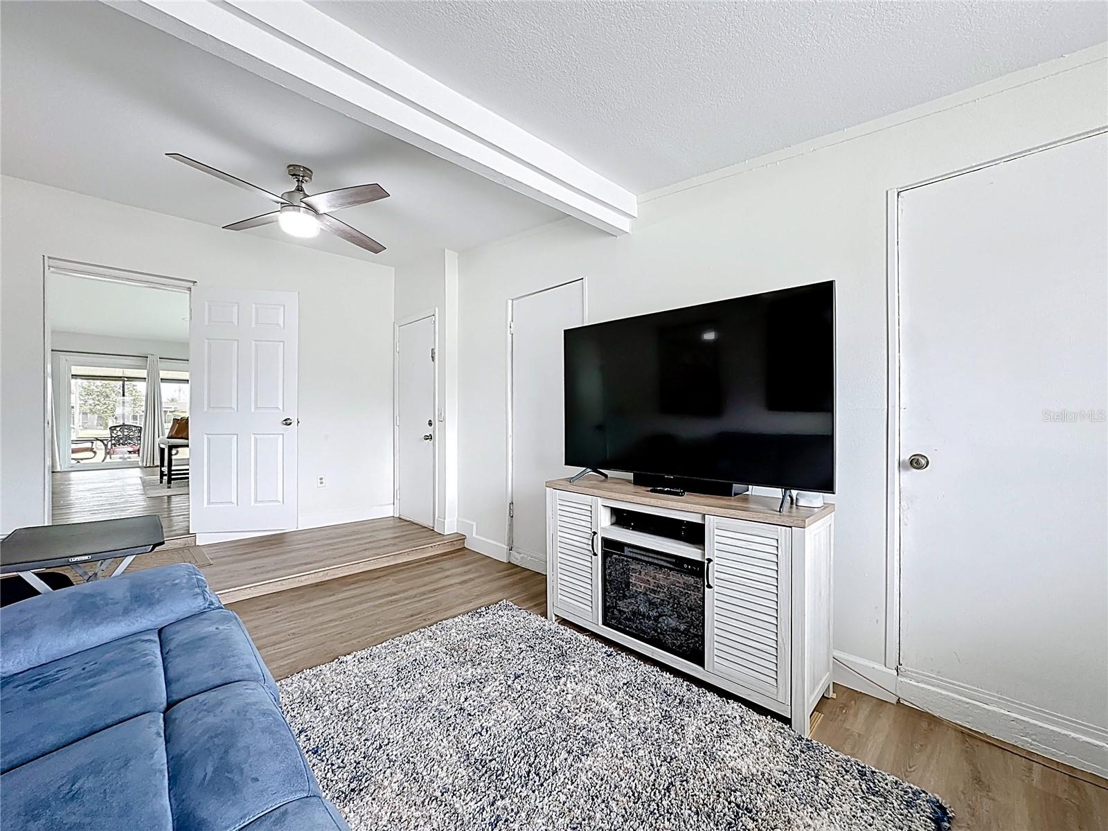 Image 41 of 50 For 2705 Gulfstream Road