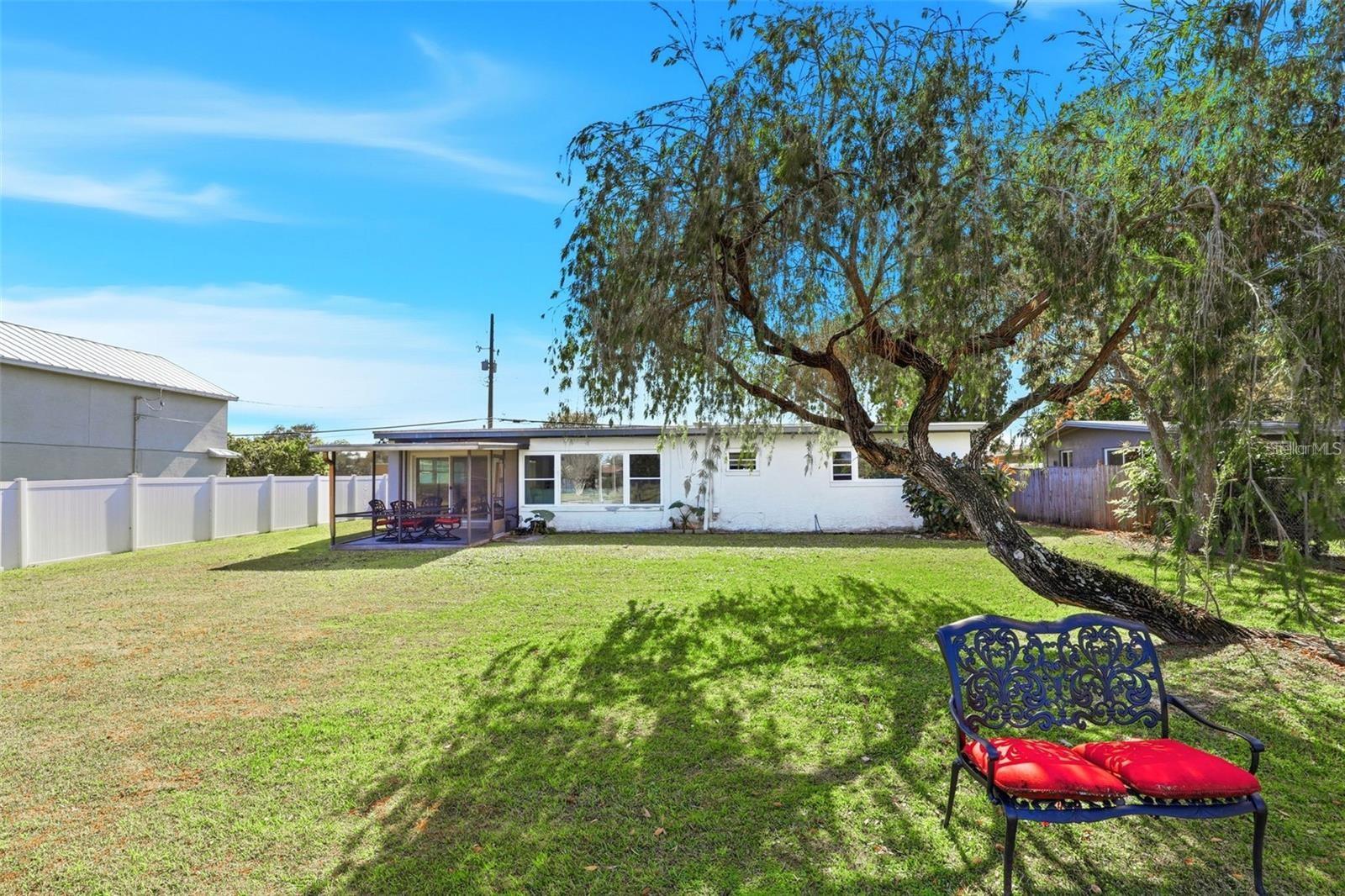 Image 45 of 50 For 2705 Gulfstream Road