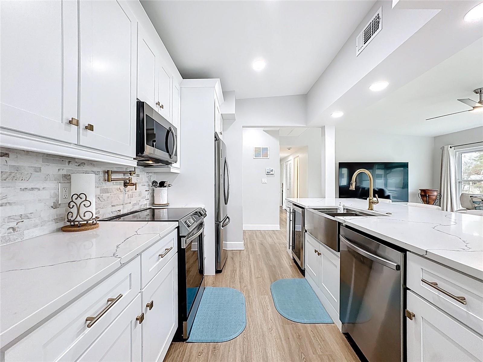 Image 7 of 50 For 2705 Gulfstream Road