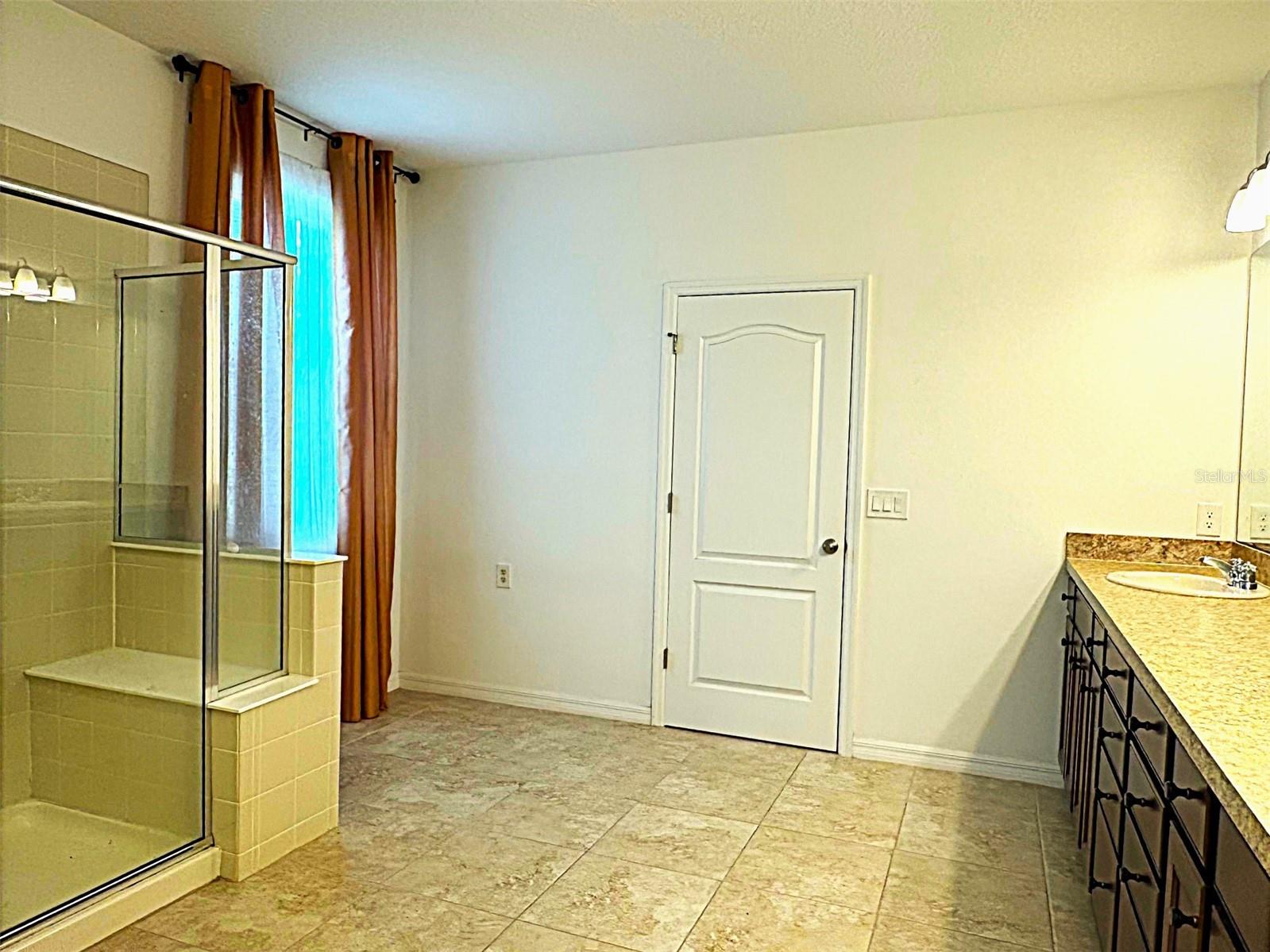 Image 21 of 37 For 1872 Ibis Bay Court