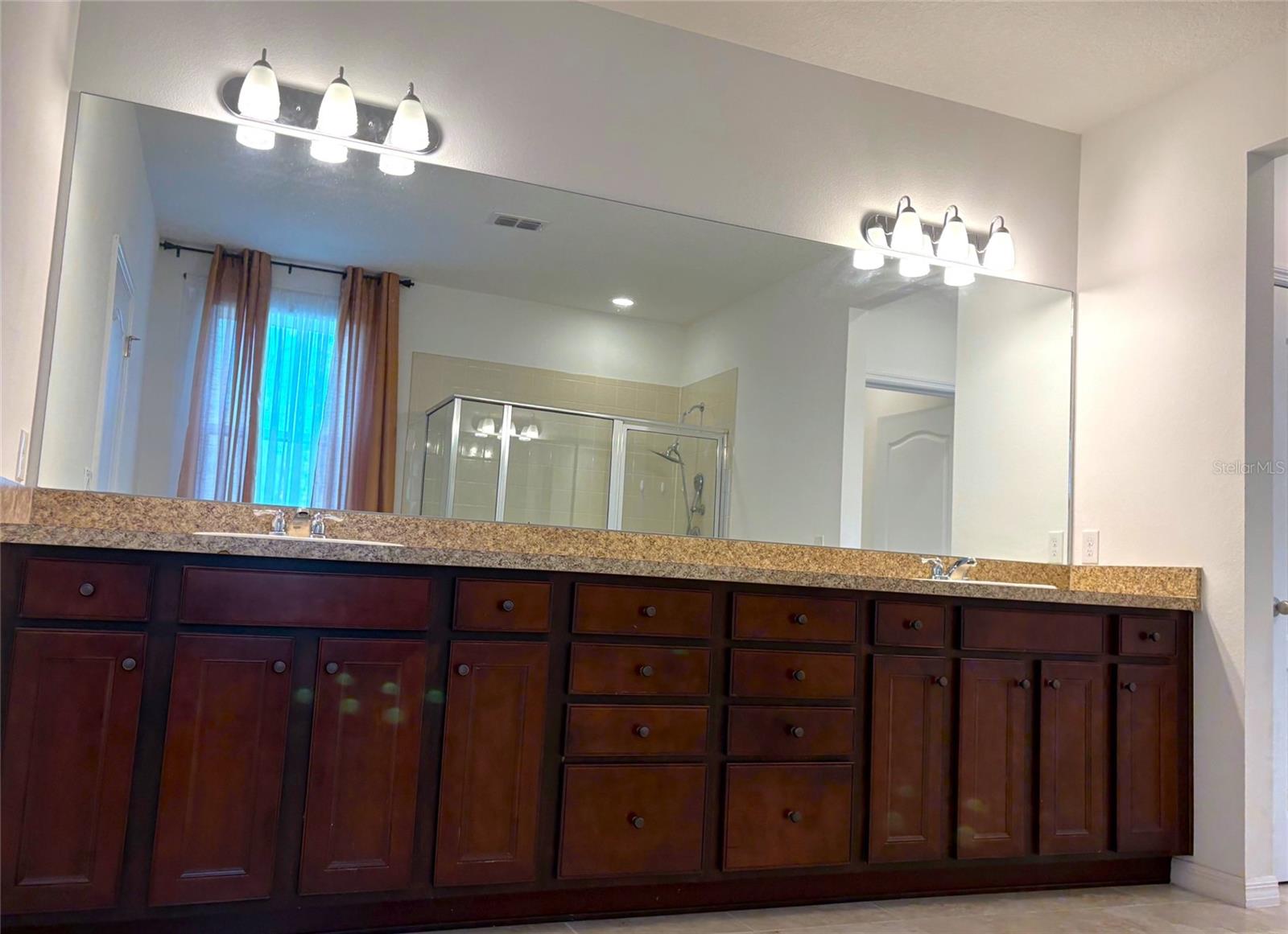 Image 22 of 37 For 1872 Ibis Bay Court