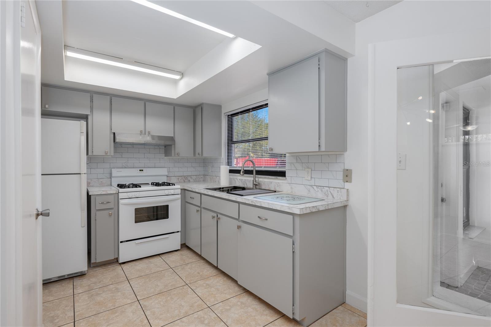 Image 10 of 33 For 470 Violet Dell