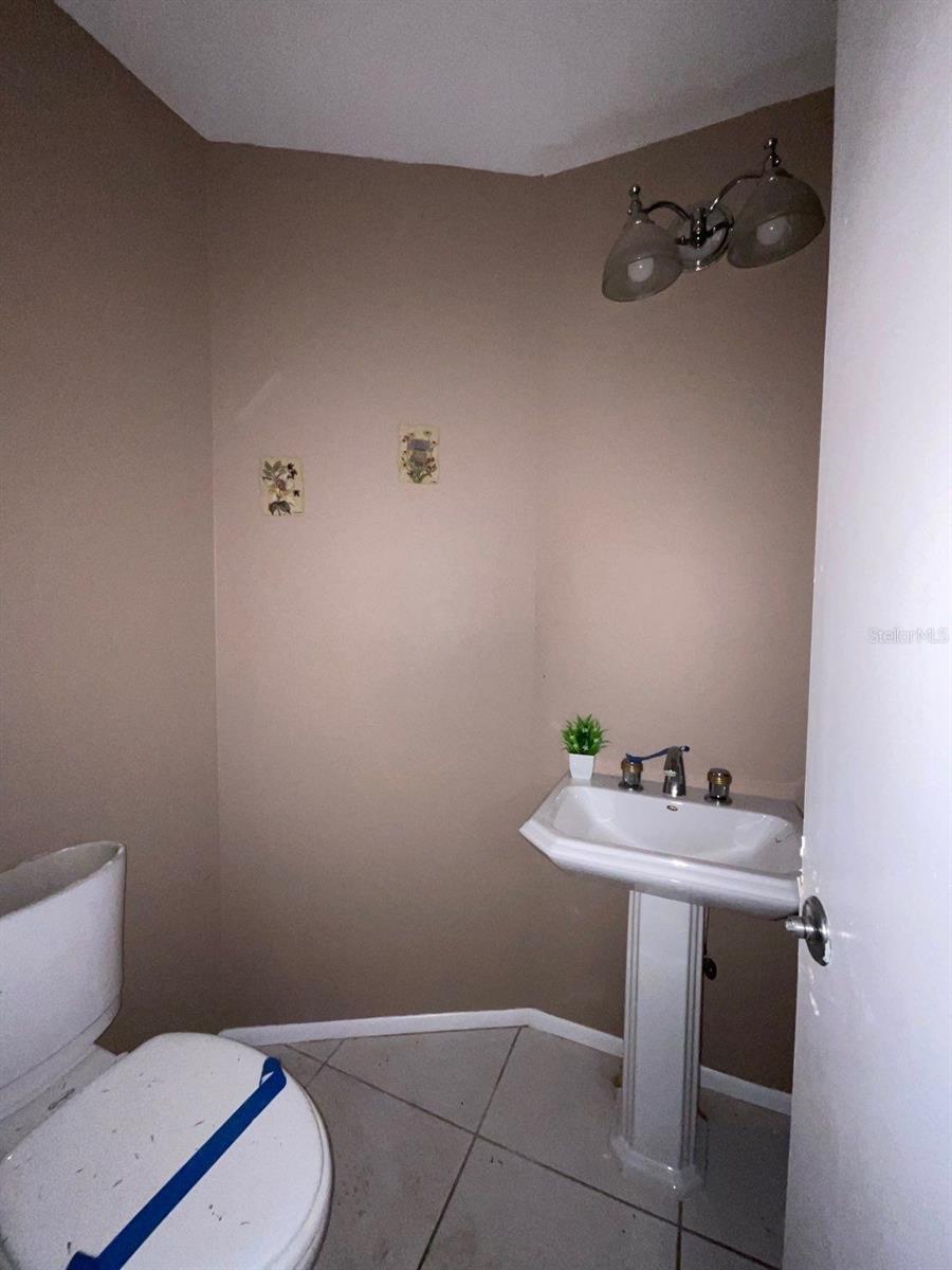 Image 8 of 17 For 313 Degas Drive