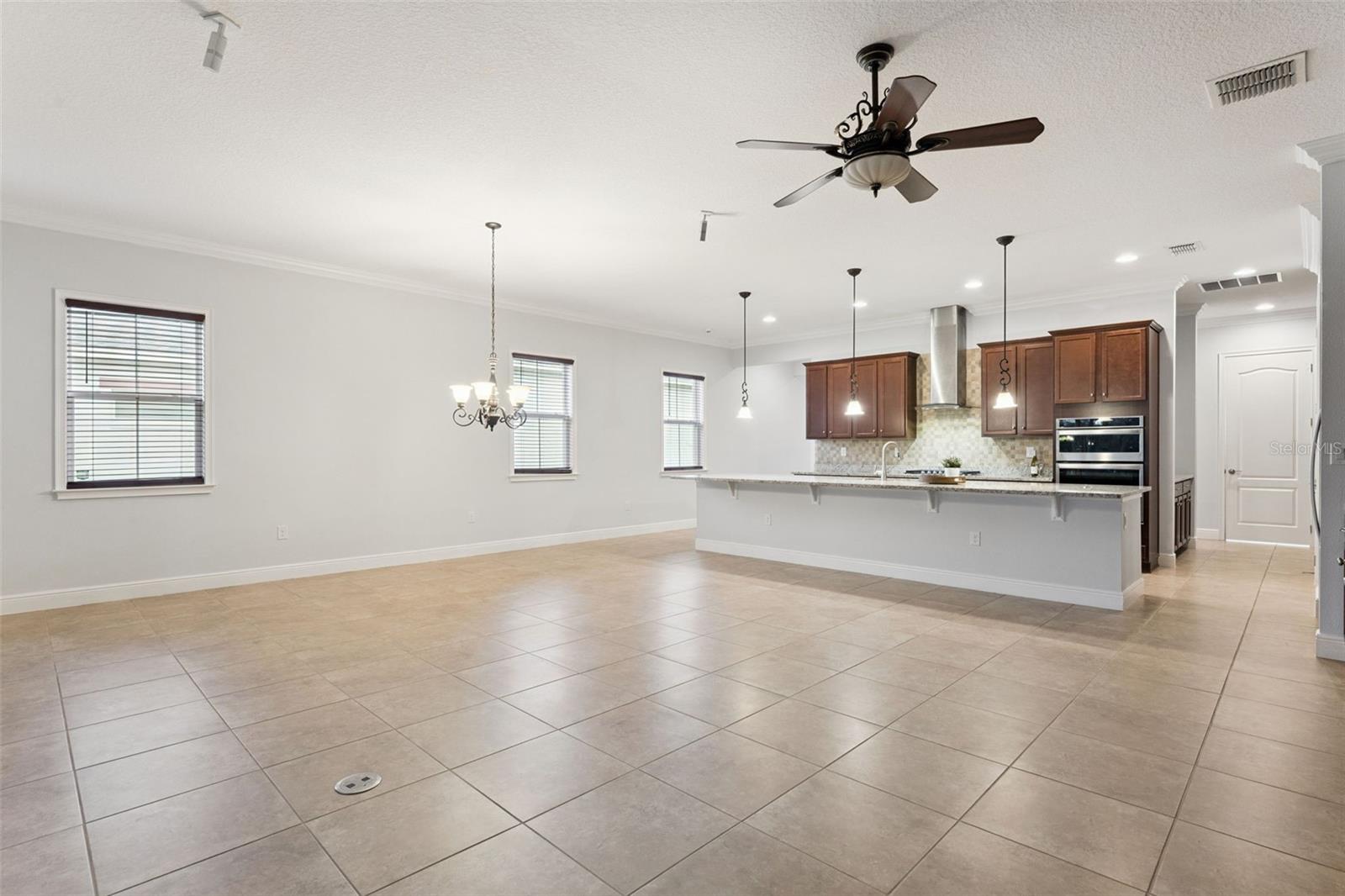 Image 16 of 78 For 5043 Vantage Court