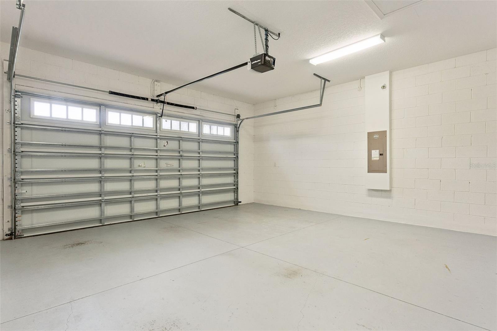 Image 38 of 78 For 5043 Vantage Court