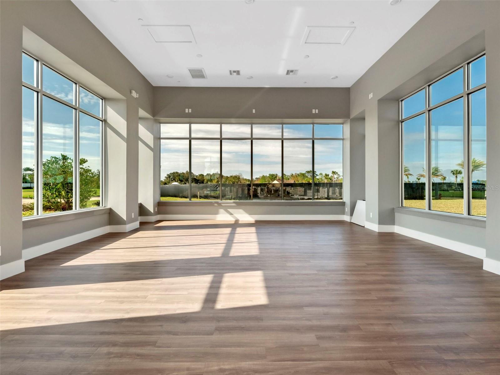 Image 60 of 78 For 5043 Vantage Court