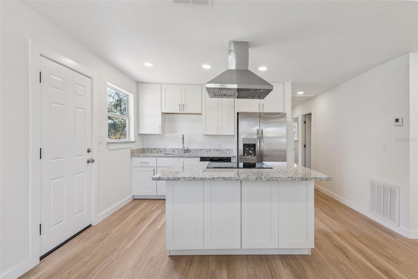 Image 15 of 39 For 2204 Suanee Avenue