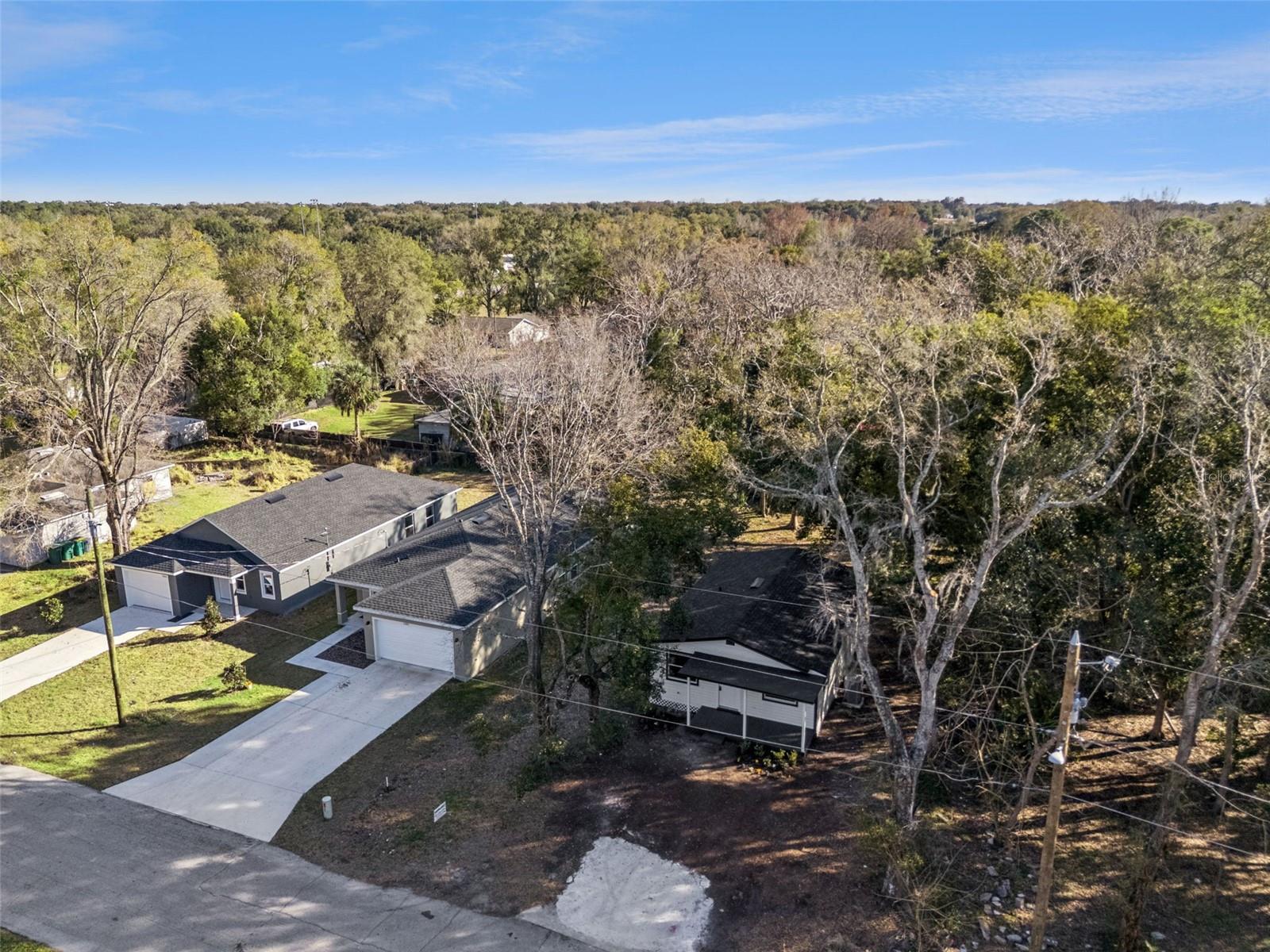 Image 31 of 39 For 2204 Suanee Avenue