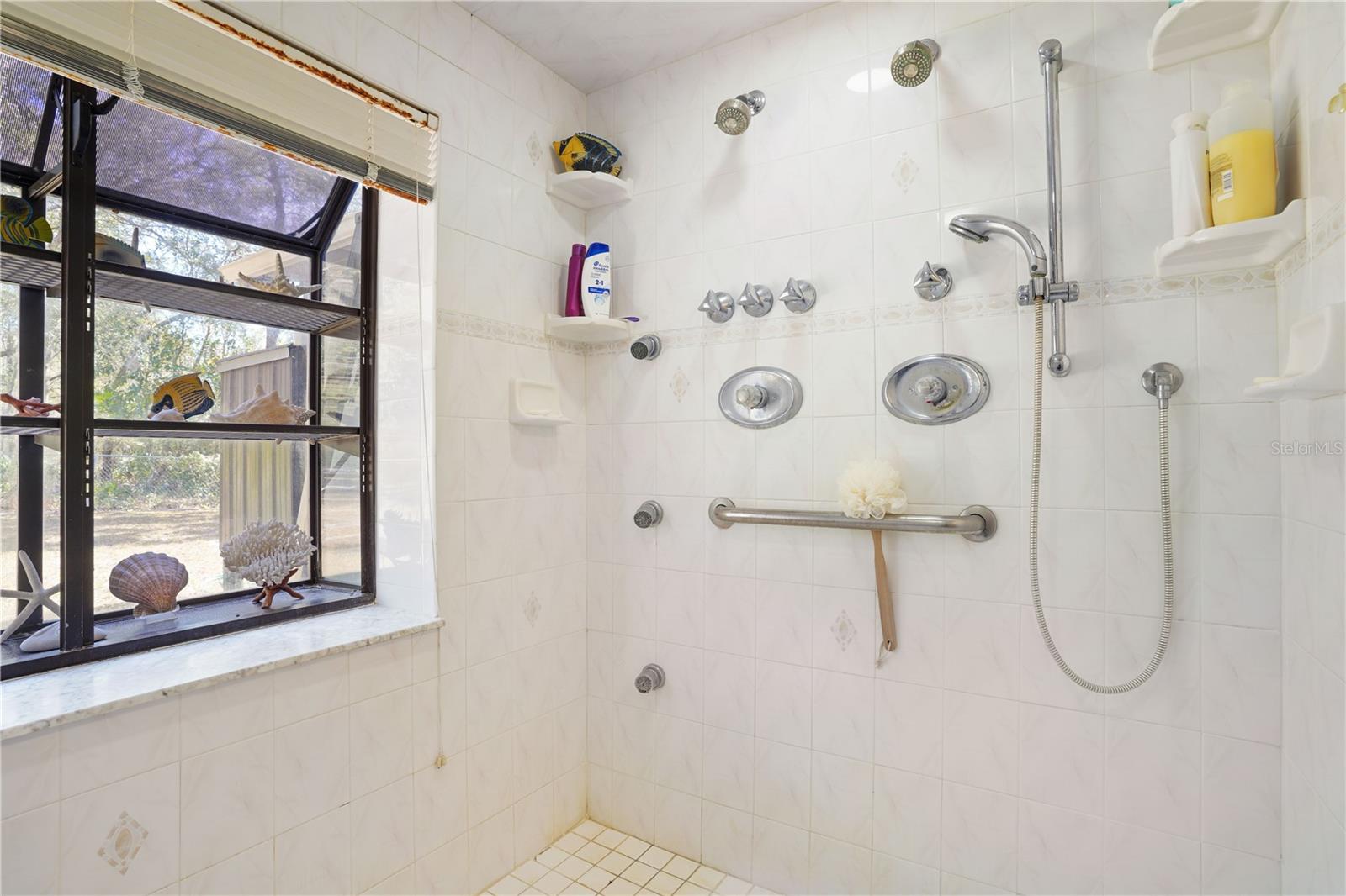 Image 28 of 46 For 10745 188th Court