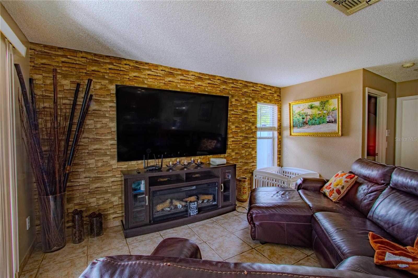 Image 12 of 29 For 1409 Wood Violet Drive