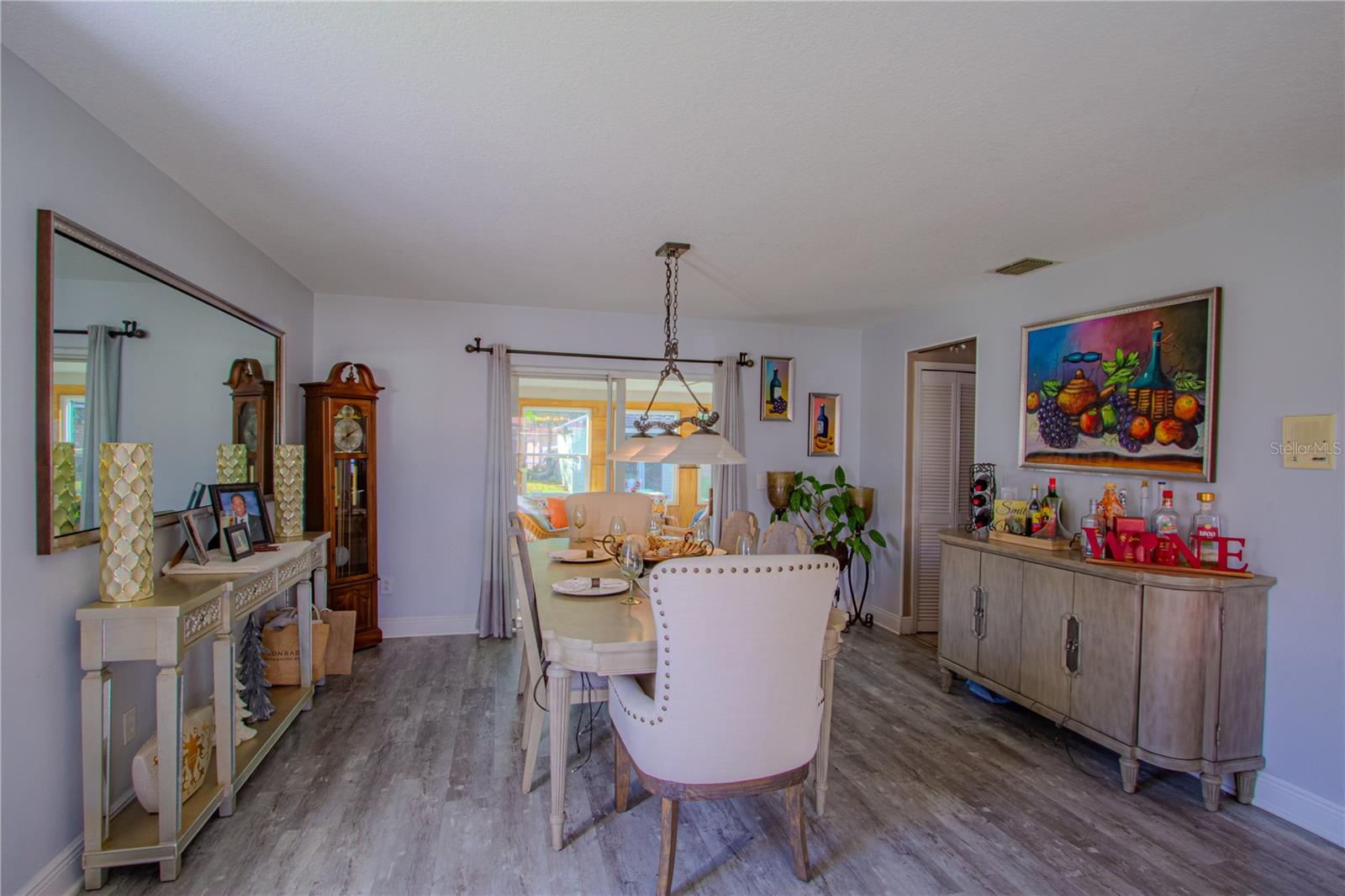 Image 4 of 29 For 1409 Wood Violet Drive