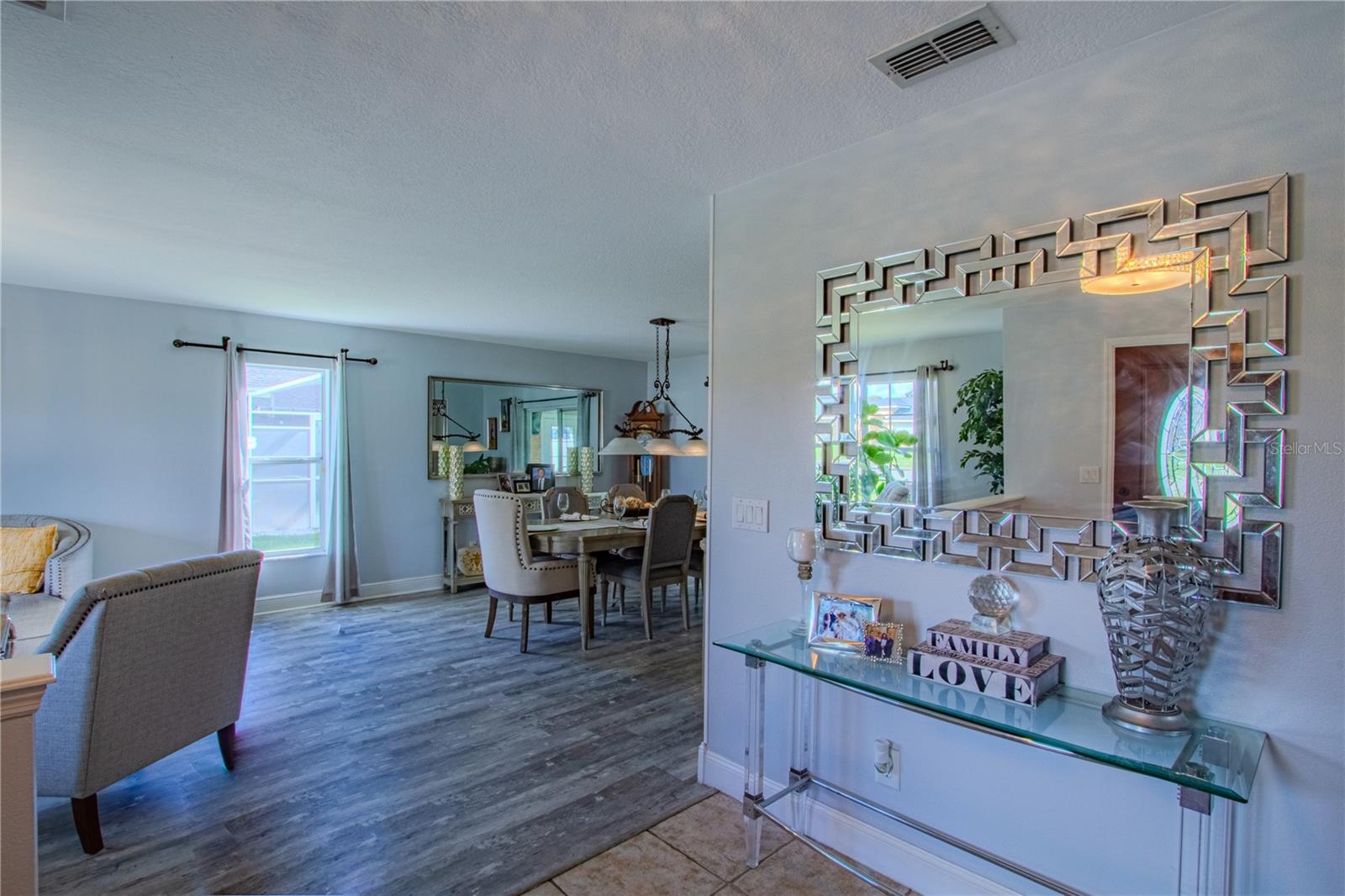 Image 6 of 29 For 1409 Wood Violet Drive