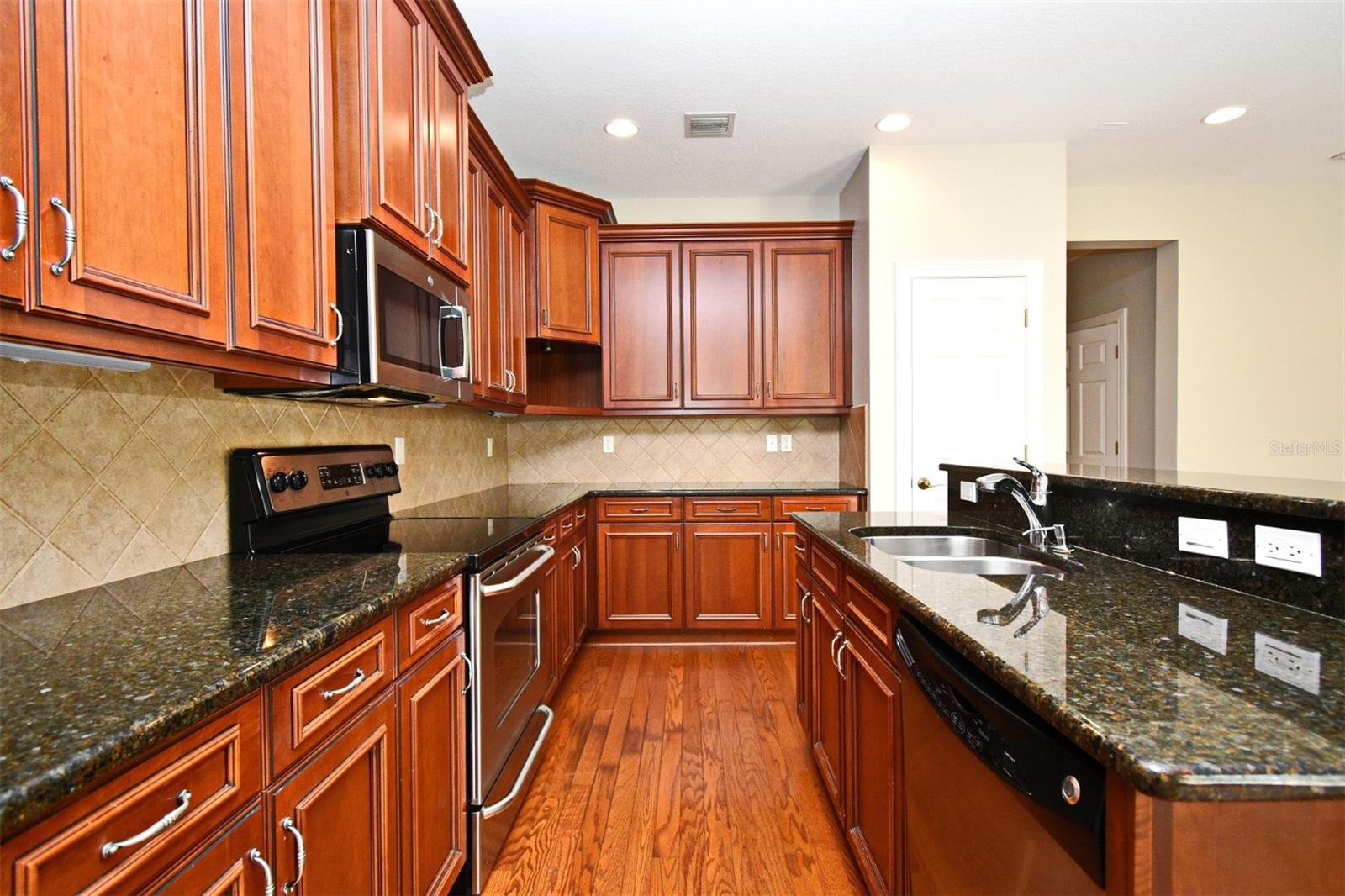 Image 27 of 78 For 1649 Lake Baldwin Lane