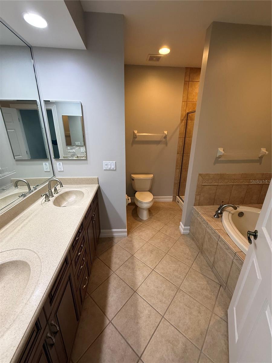 Image 50 of 78 For 1649 Lake Baldwin Lane