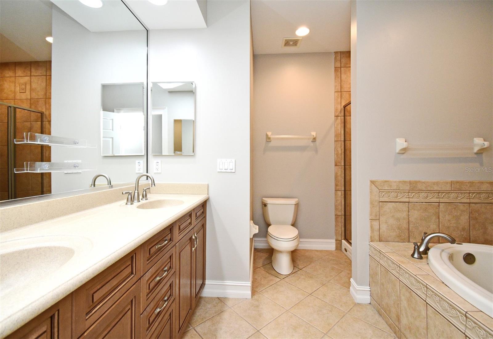 Image 51 of 78 For 1649 Lake Baldwin Lane