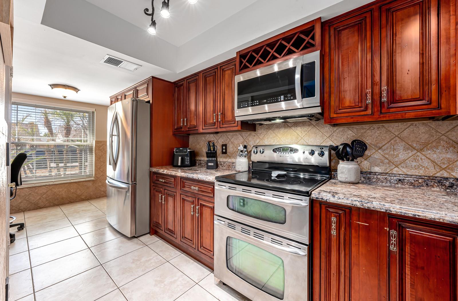 Image 9 of 23 For 321 Blacktail Court