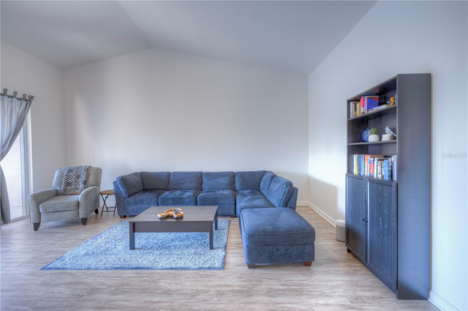 Image 4 of 24 For 8318 Foster Drive 8318