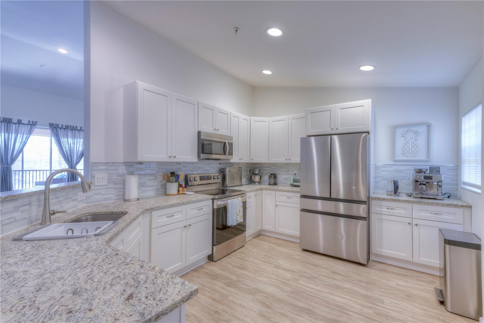 Image 5 of 24 For 8318 Foster Drive 8318