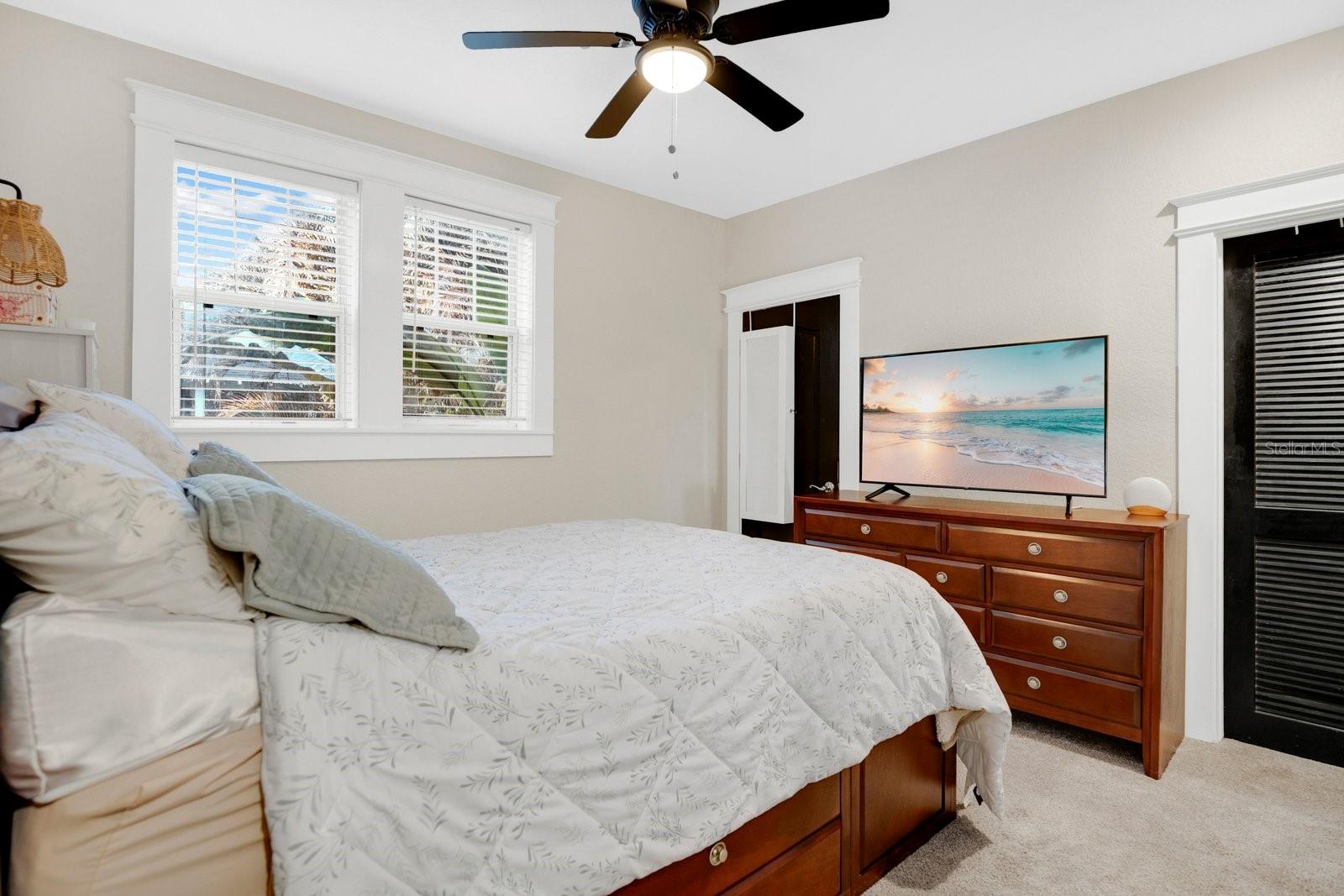 Image 15 of 34 For 612 Anderson Street