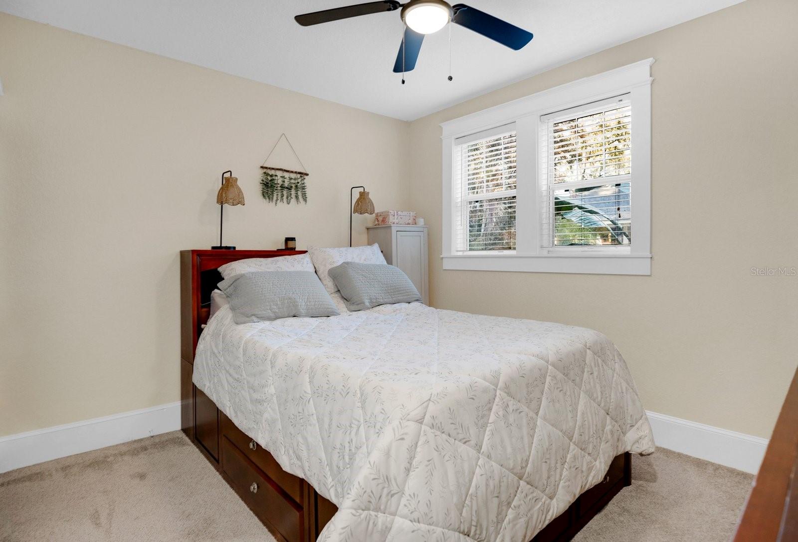 Image 17 of 34 For 612 Anderson Street