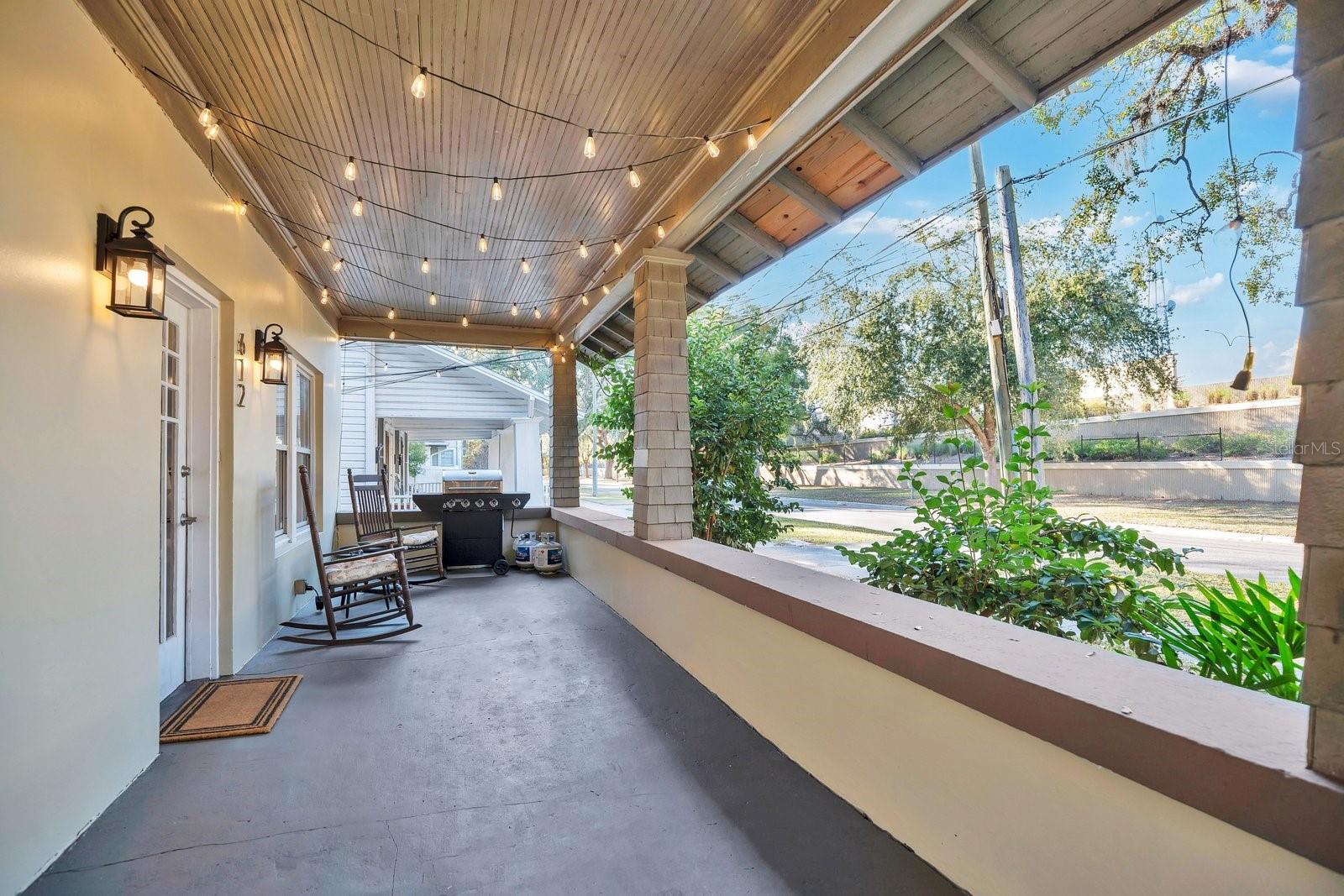 Image 4 of 34 For 612 Anderson Street