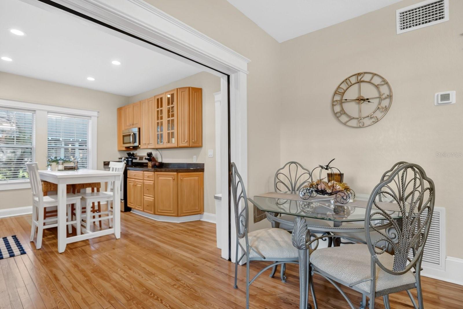 Image 8 of 34 For 612 Anderson Street