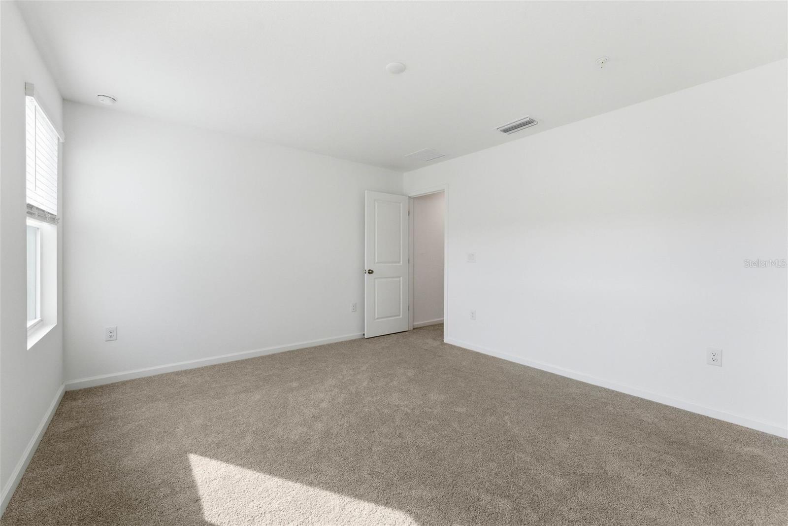 Image 27 of 45 For 4268 Sadler Road