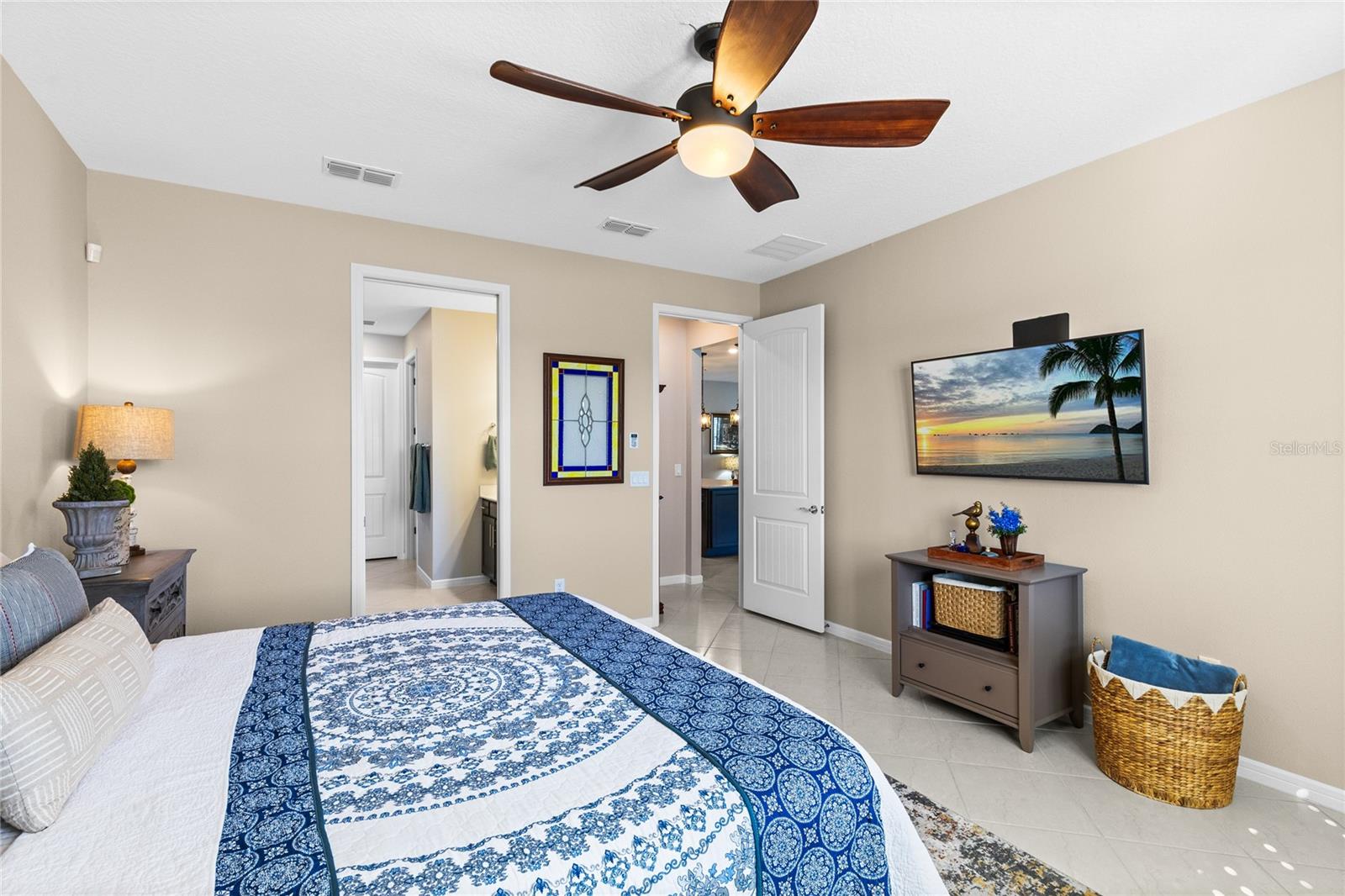 Listing photo id 21 for 13917 Destin Beach Lane